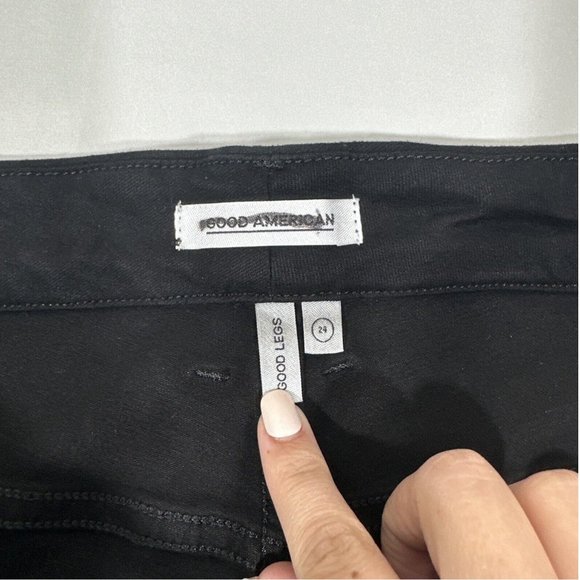 NEW $185 GOOD AMERICAN [ PLUS 24‎ ] Good Legs Coated Skinny Jeans in Black - Picture 13 of 16